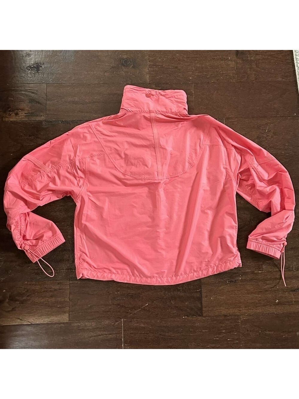 Lululemon Lightweight Cropped Track Jacket
Raspberry Cream Size 8 NWOT - Picture 8 of 15